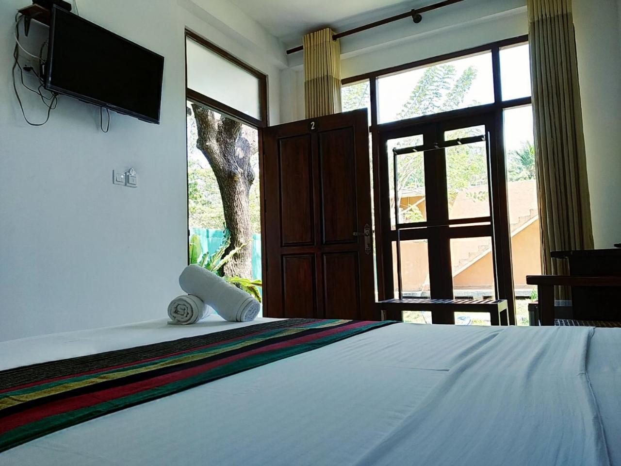 Thammenna Eco Cabins 丹不拉 外观 照片
